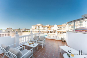 Fancy 2BR Retreat Pool Parking, Wonderful Views, Benalmadena